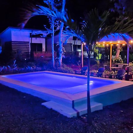 Casa Black Chaini Puerto Viejo de Talamanca Exterior photo