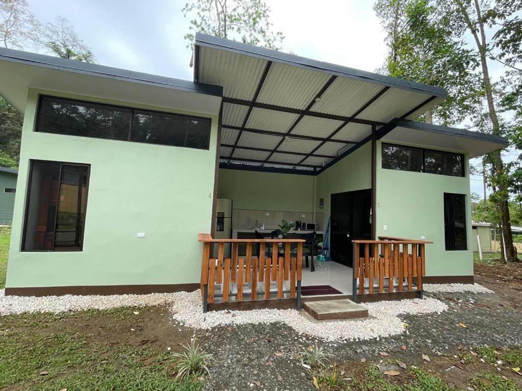 Casa Black Chaini Puerto Viejo de Talamanca Exterior photo
