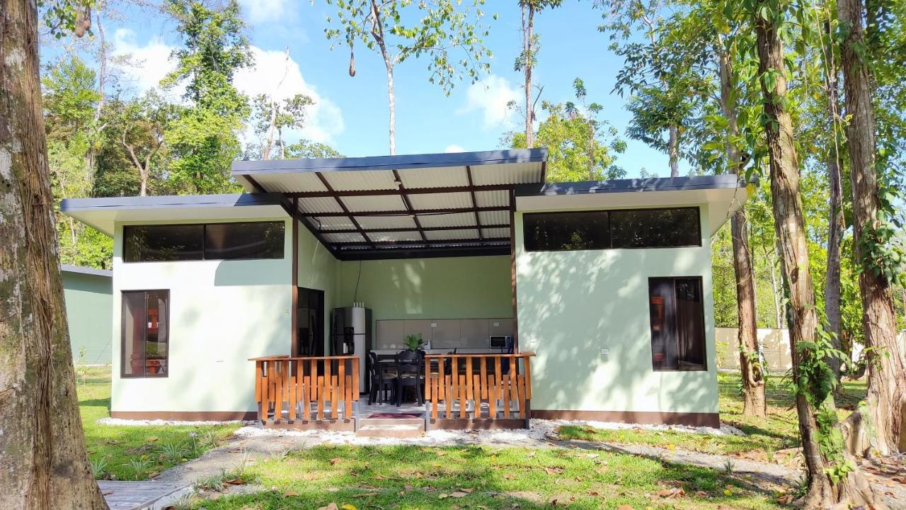 Casa Black Chaini Puerto Viejo de Talamanca Exterior photo